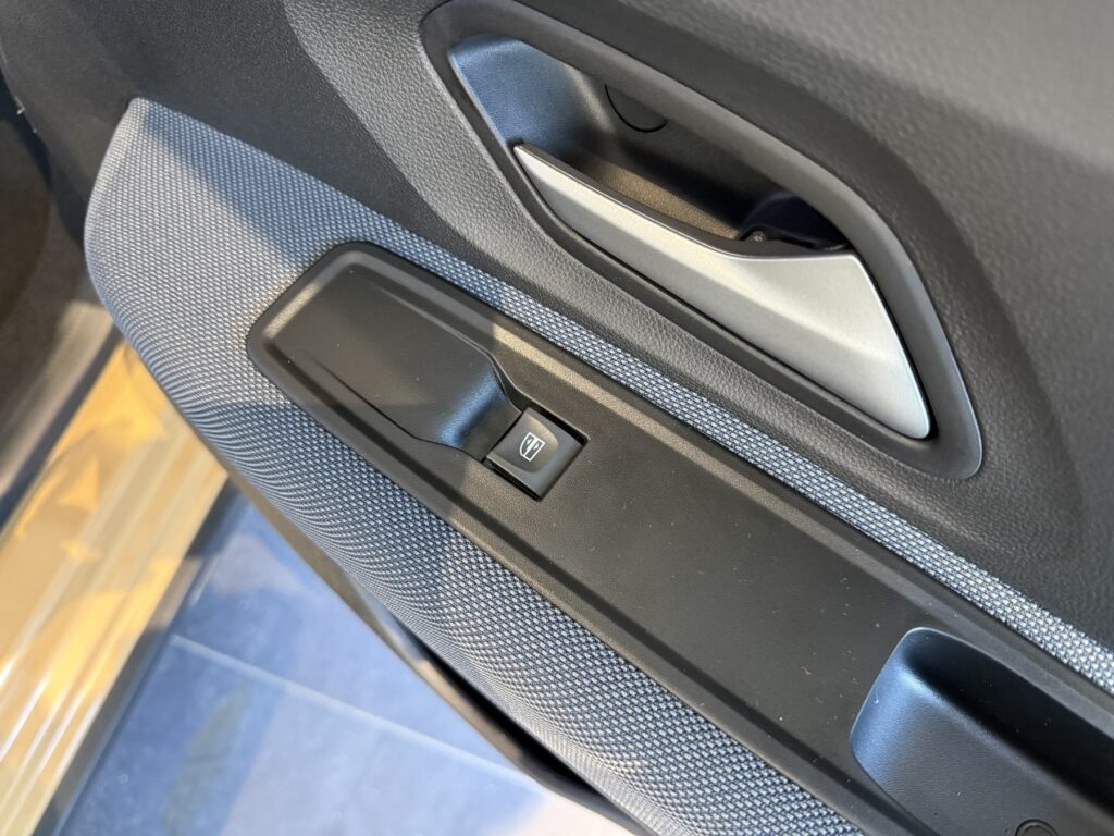 Dacia Sandero Exposé-Bild 7