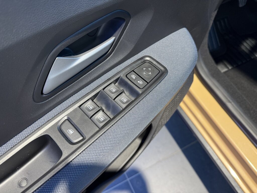 Dacia Sandero Exposé-Bild 23