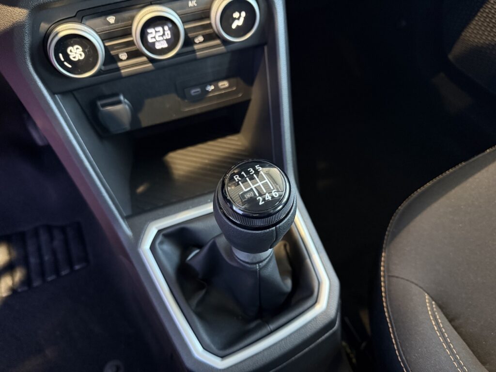 Dacia Sandero Exposé-Bild 37