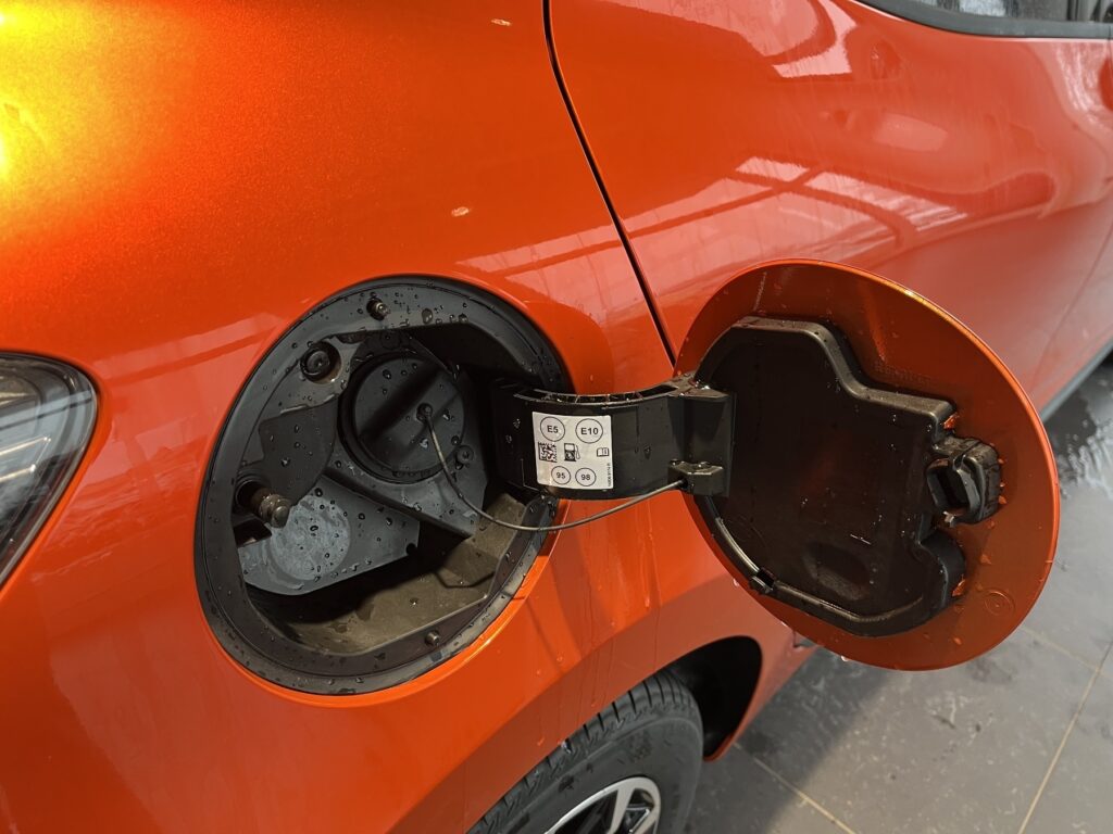 Renault Clio Exposé-Bild 10