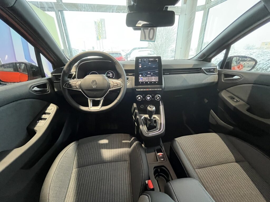 Renault Clio Exposé-Bild 37