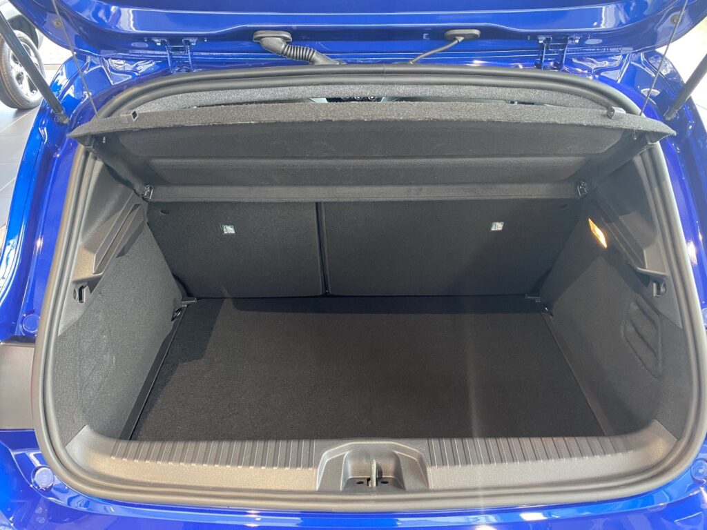 Renault Clio Exposé-Bild 17