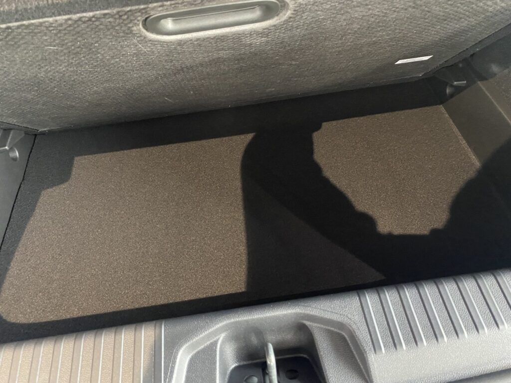 Renault Clio Exposé-Bild 18