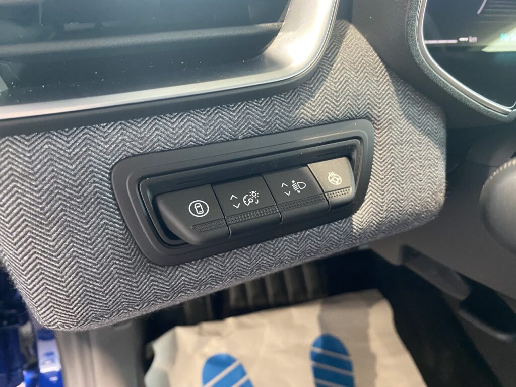 Renault Clio Exposé-Bild 36