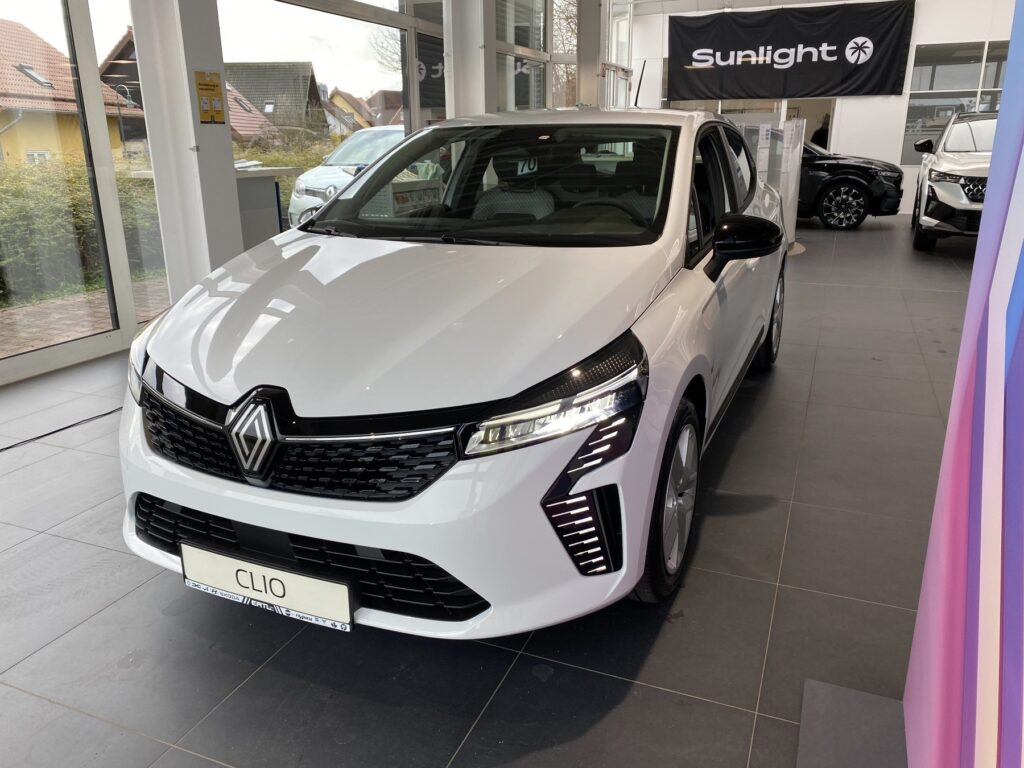 Renault Clio Exposé-Bild 1