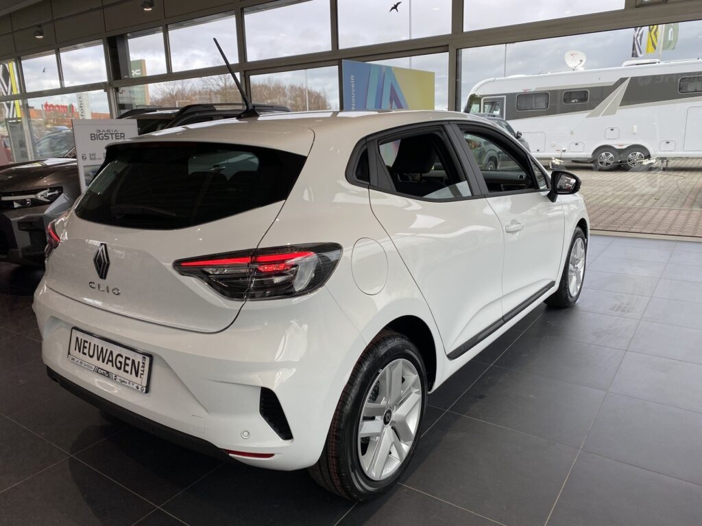Renault Clio Exposé-Bild 12