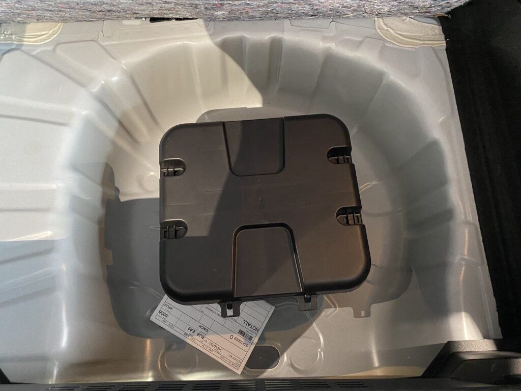 Renault Clio Exposé-Bild 16