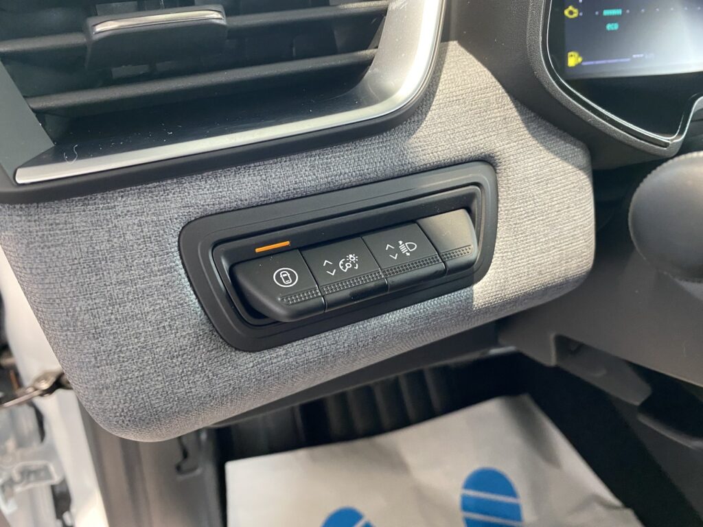 Renault Clio Exposé-Bild 33