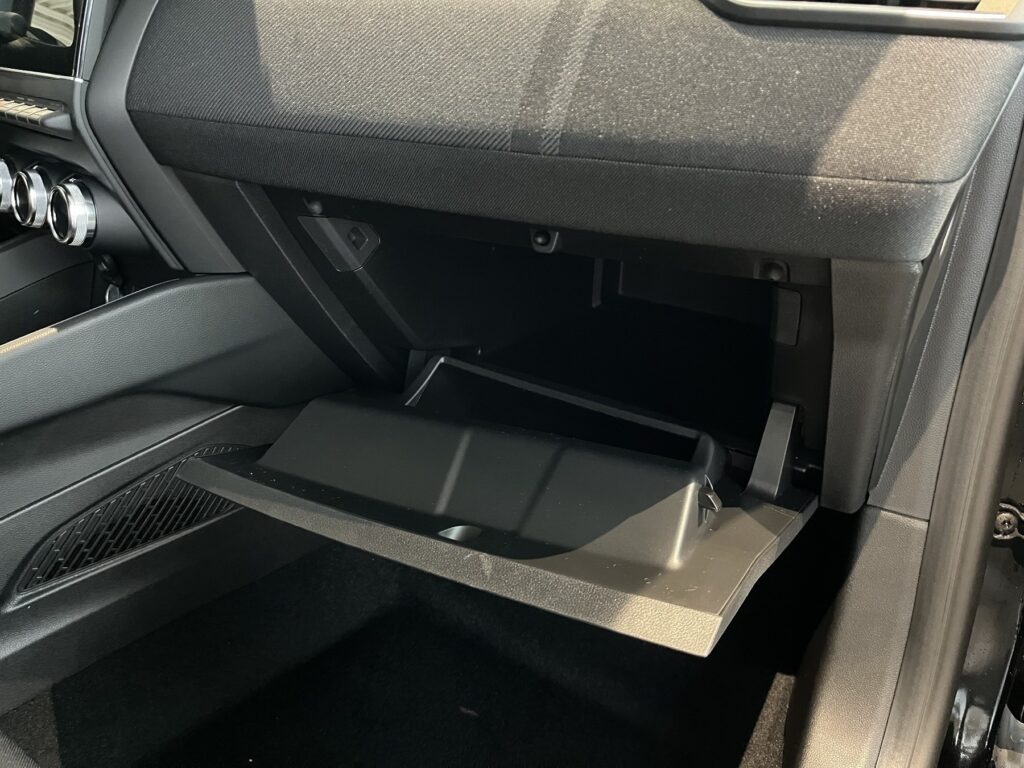 Renault Clio Exposé-Bild 7