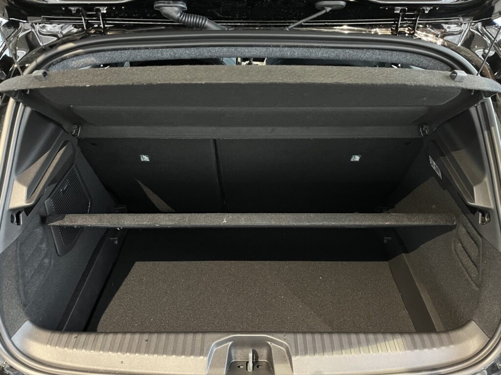 Renault Clio Exposé-Bild 16