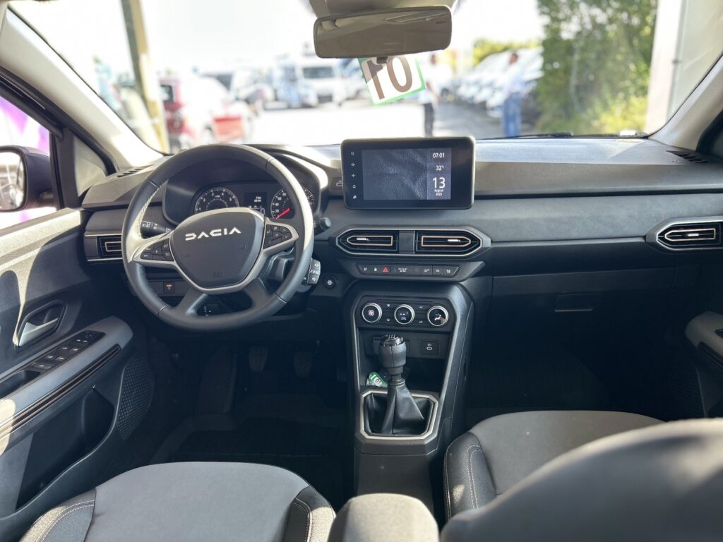 Dacia Jogger Exposé-Bild 8
