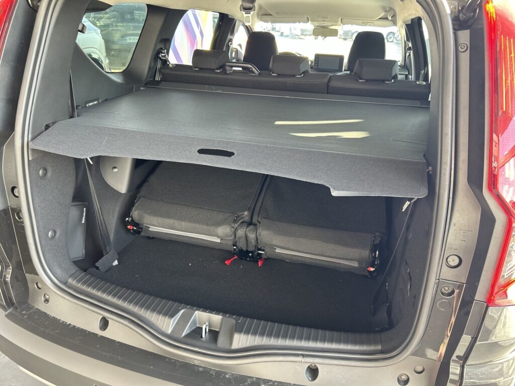 Dacia Jogger Exposé-Bild 15