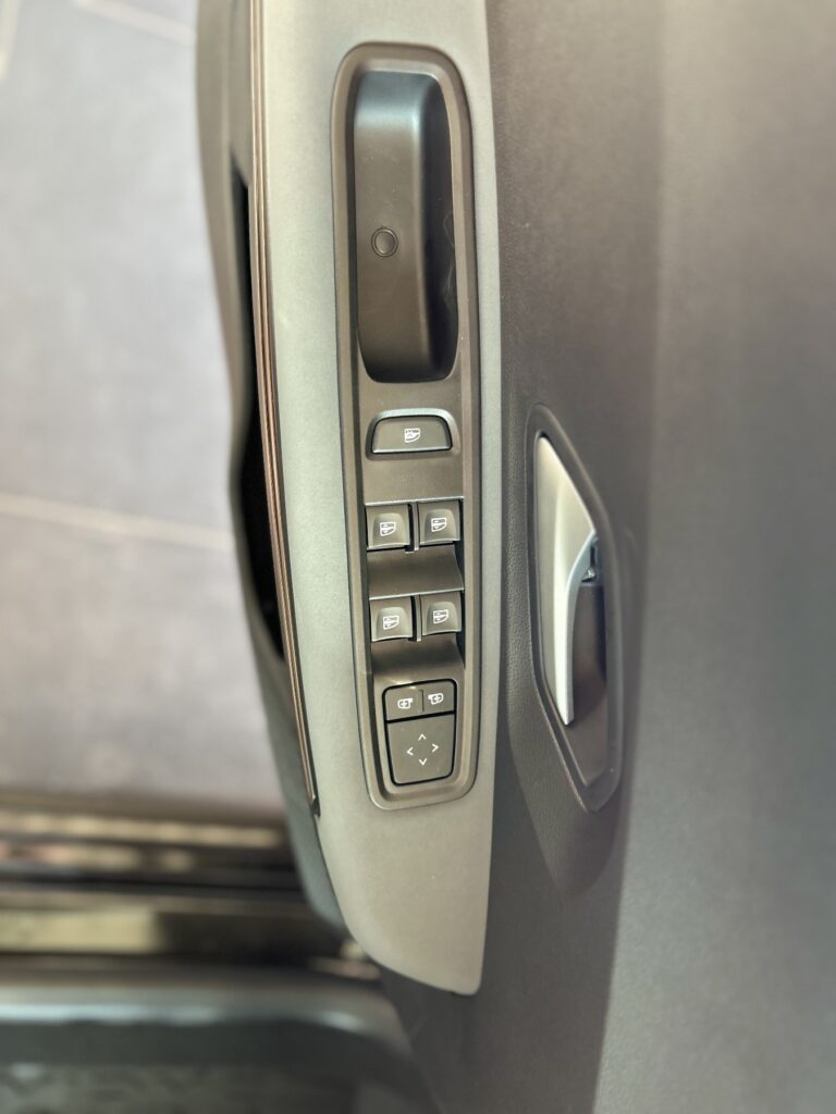 Dacia Jogger Exposé-Bild 21