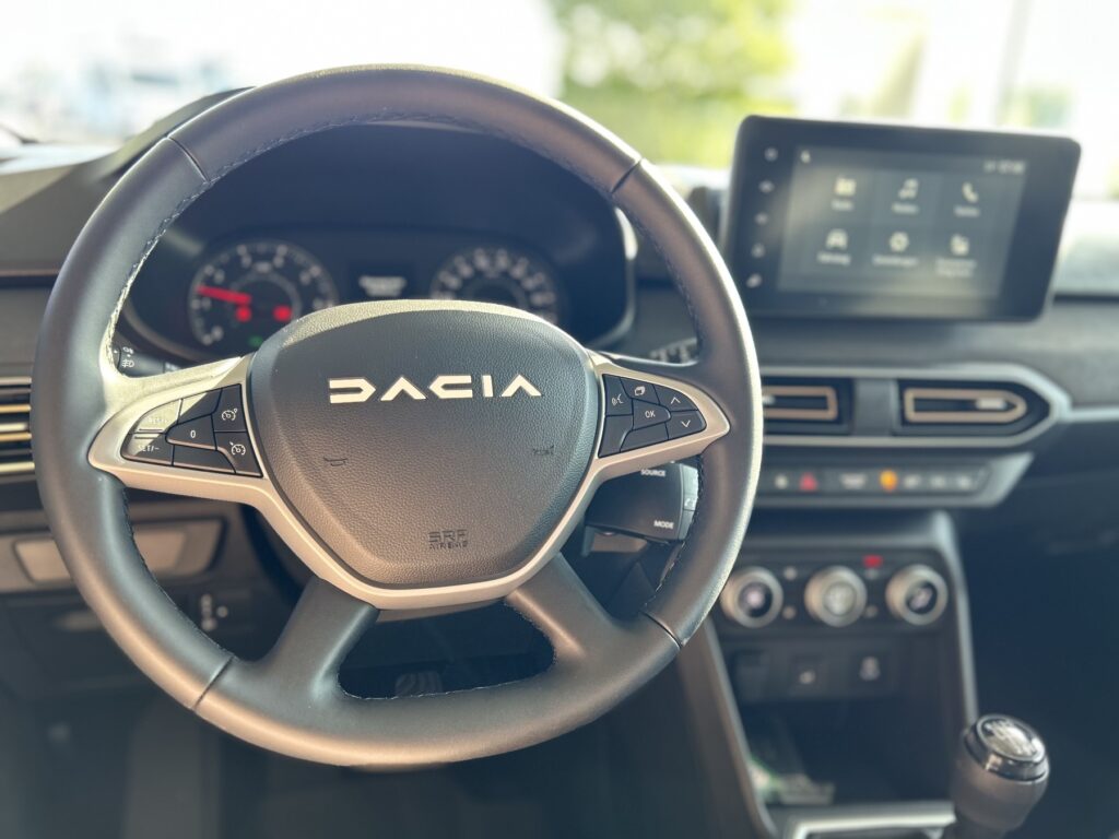 Dacia Jogger Exposé-Bild 24