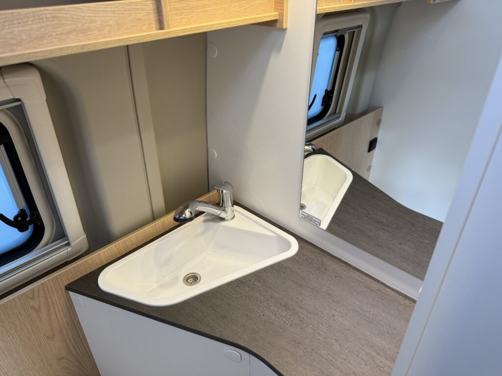 Sunlight Cliff Exposé-Bild 28