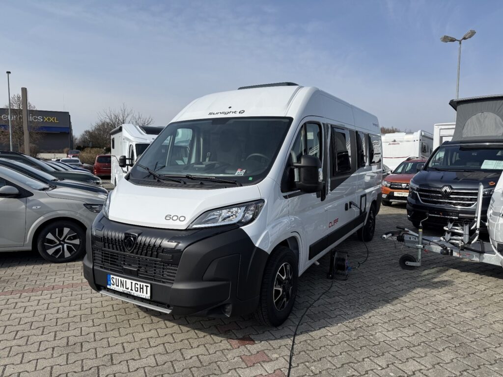 Sunlight Cliff Exposé-Bild 1