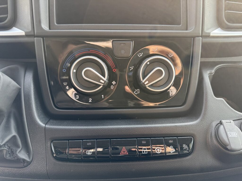 Sunlight Cliff Exposé-Bild 40