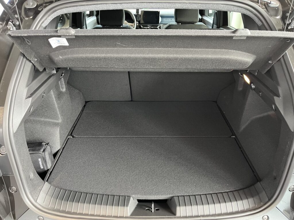 Dacia Duster Exposé-Bild 14