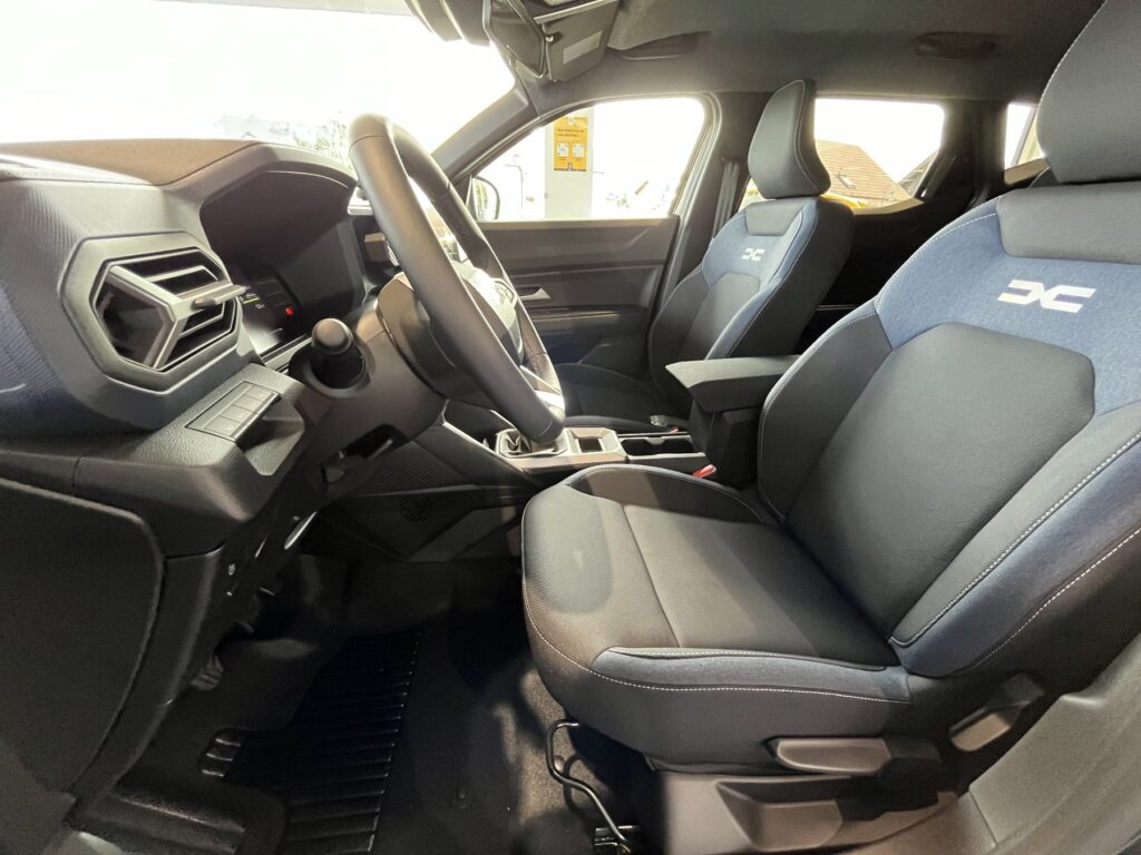 Dacia Duster Exposé-Bild 17