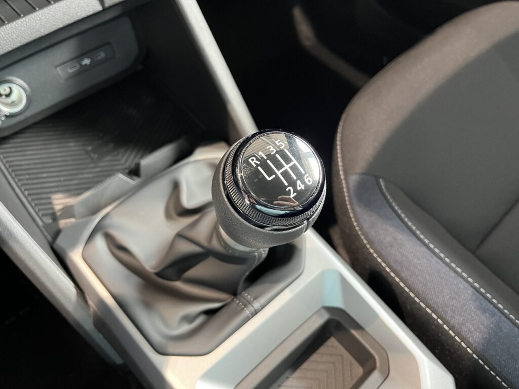 Dacia Duster Exposé-Bild 29