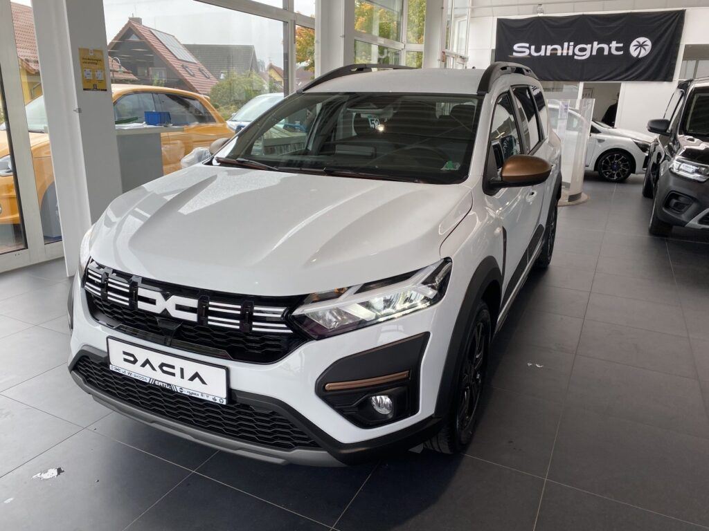 Dacia Jogger Exposé-Bild 1