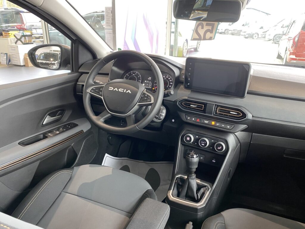 Dacia Jogger Exposé-Bild 11