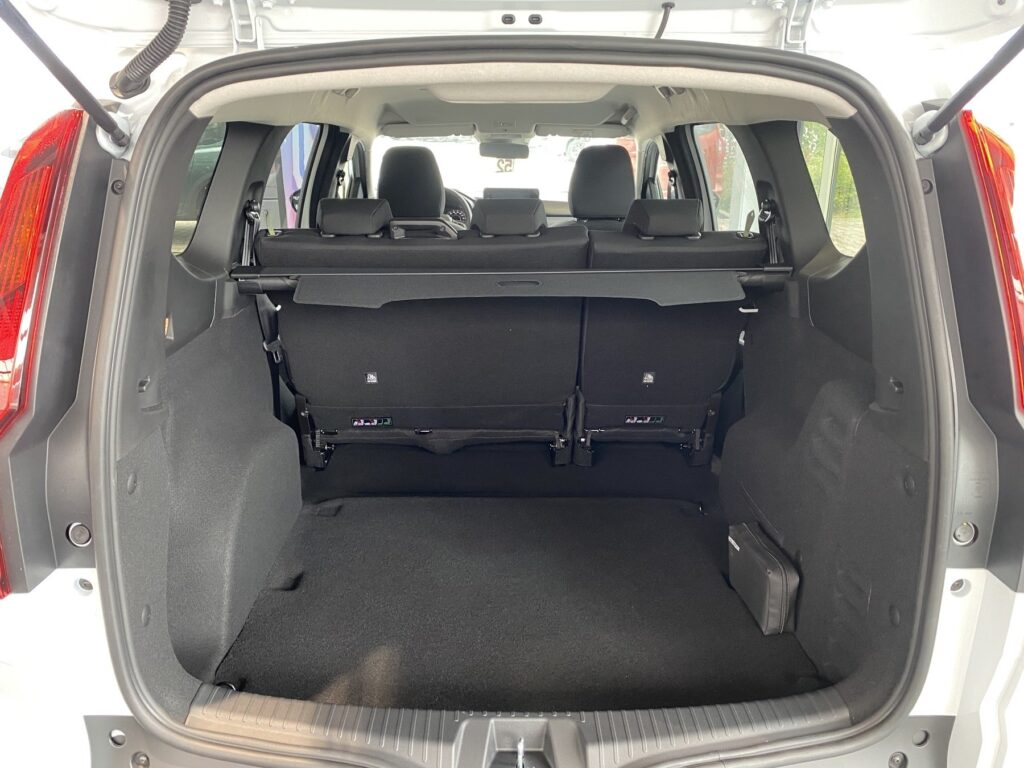 Dacia Jogger Exposé-Bild 16