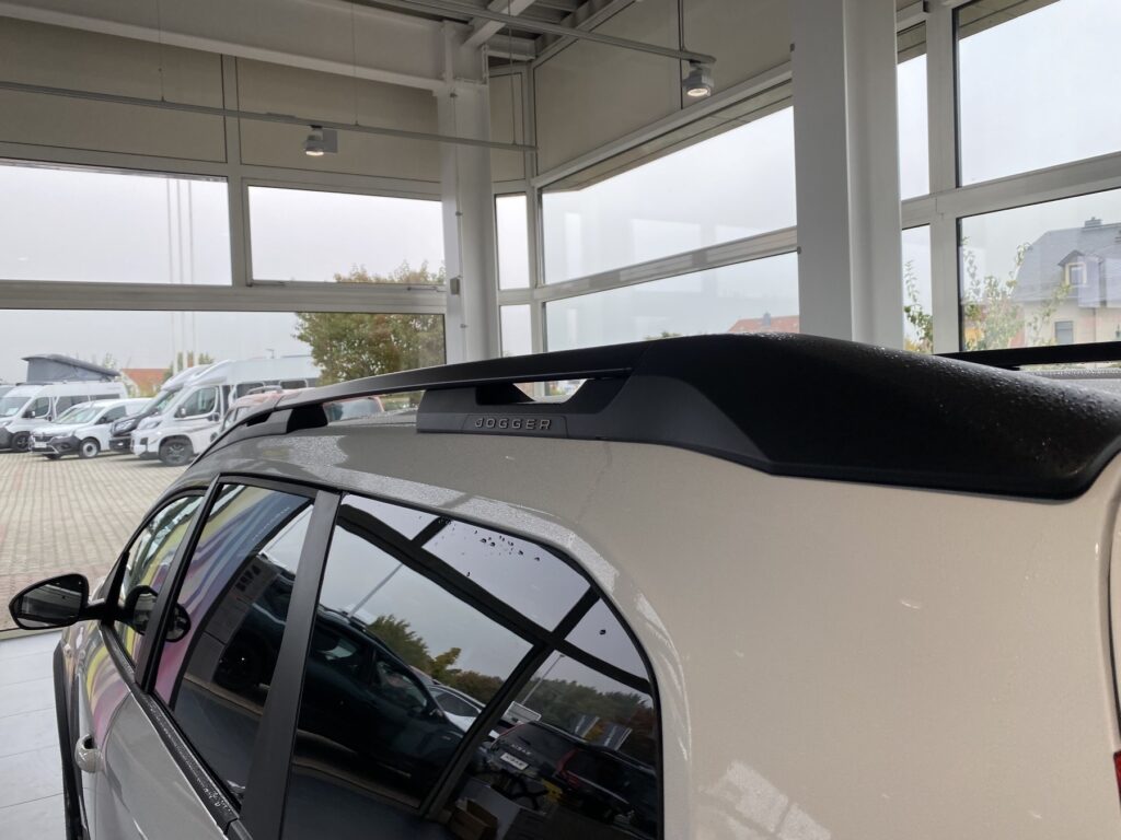 Dacia Jogger Exposé-Bild 17