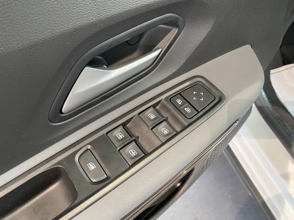 Dacia Jogger Exposé-Bild 19