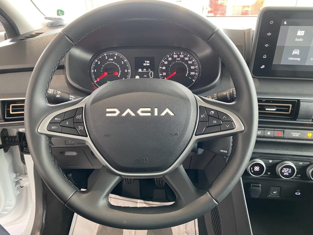 Dacia Jogger Exposé-Bild 22