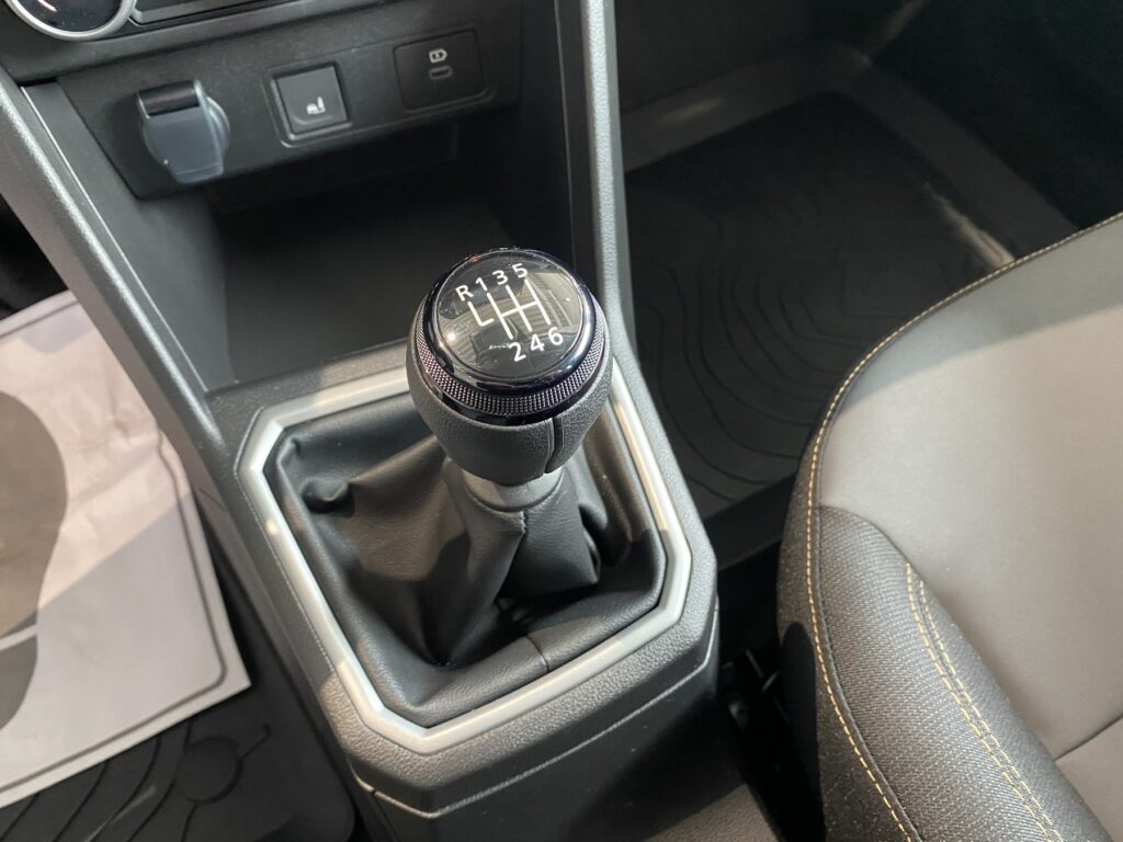 Dacia Jogger Exposé-Bild 32