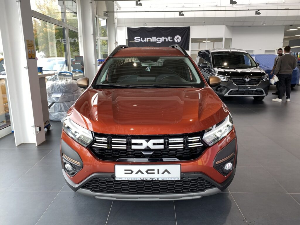 Dacia Jogger Exposé-Bild 2