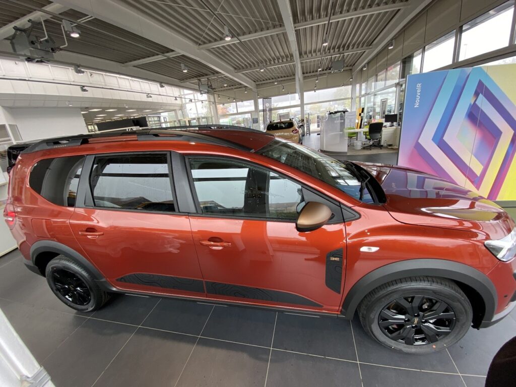 Dacia Jogger Exposé-Bild 4