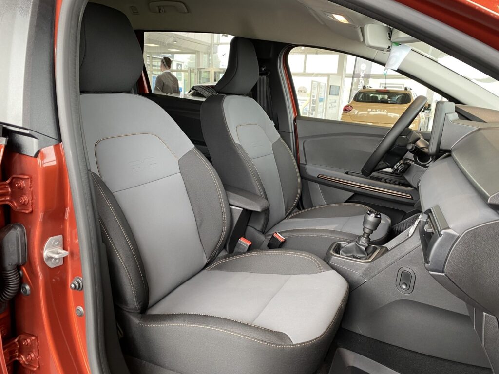 Dacia Jogger Exposé-Bild 6