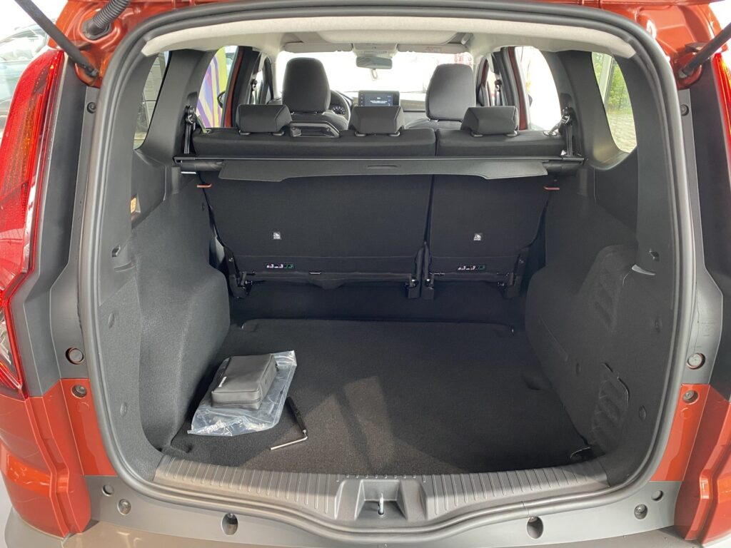 Dacia Jogger Exposé-Bild 18