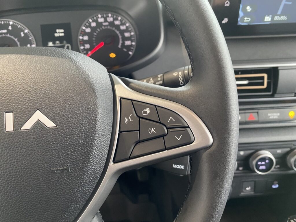 Dacia Jogger Exposé-Bild 25