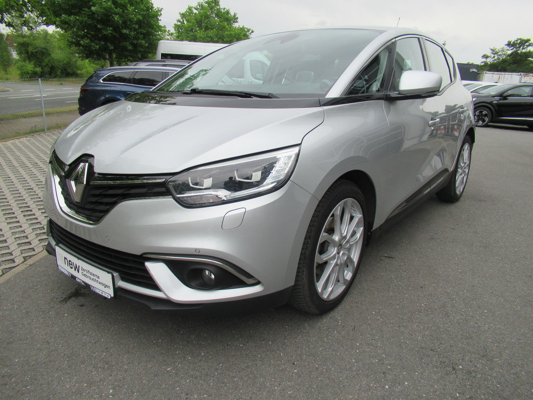 Renault Scenic (ww_39982)