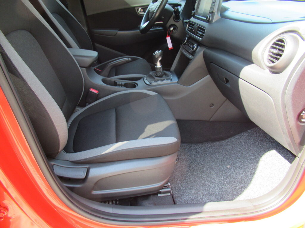 HYUNDAI Kona Exposé-Bild 5