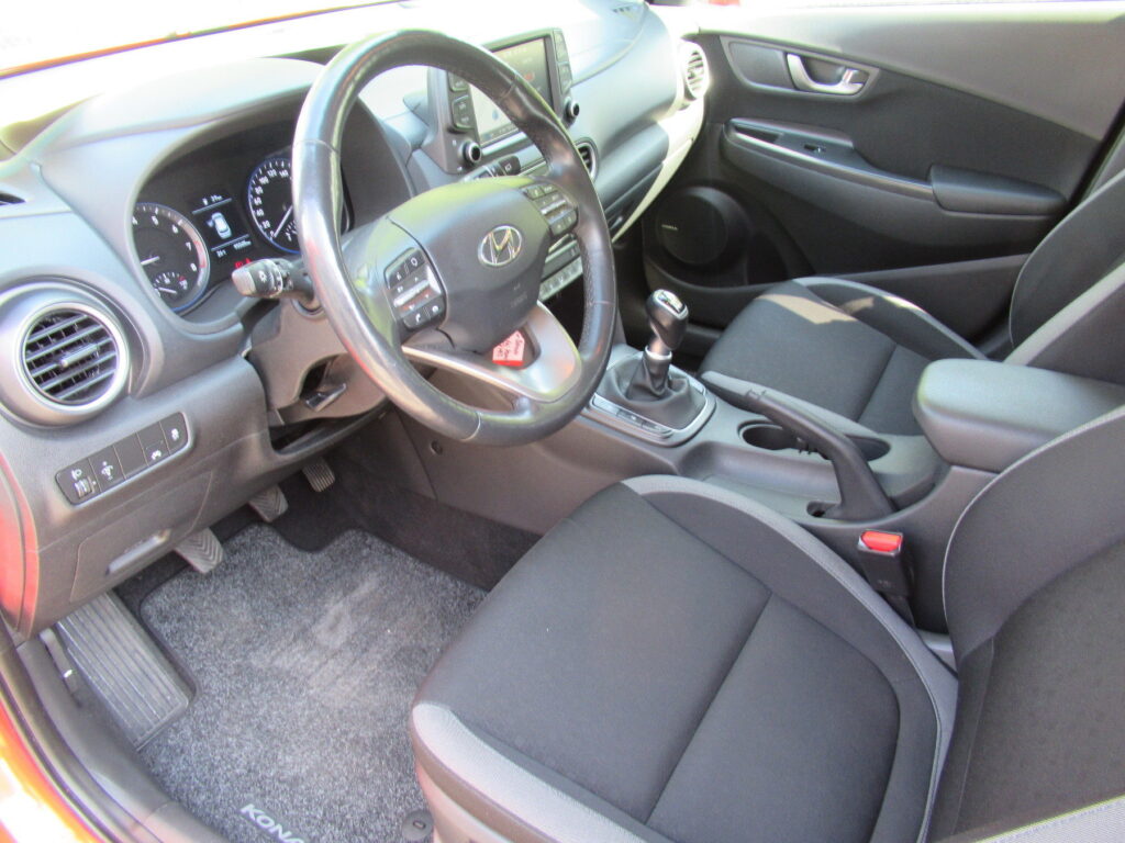 HYUNDAI Kona Exposé-Bild 6