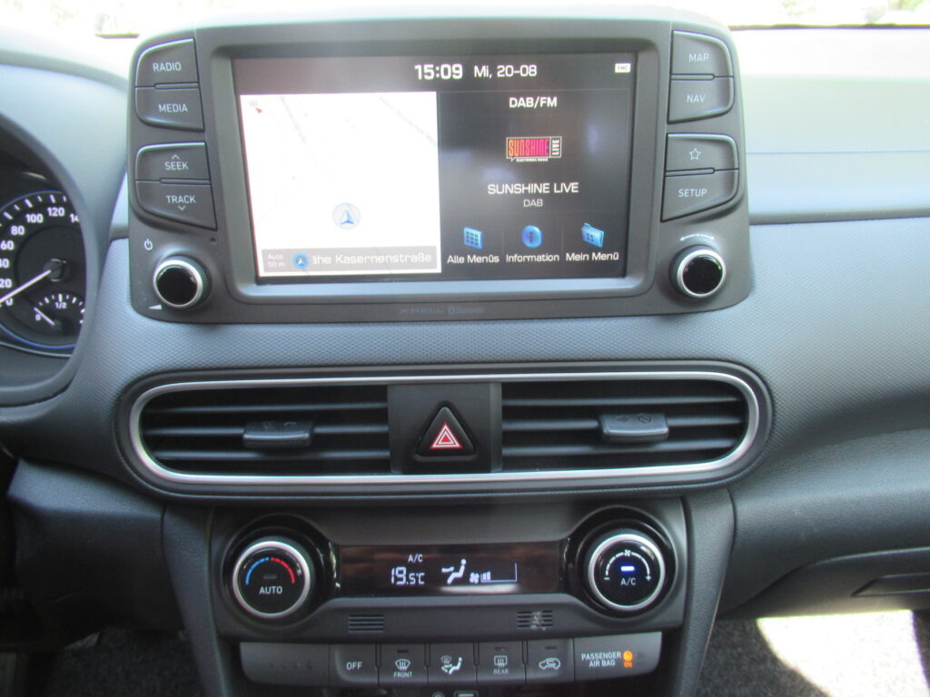 HYUNDAI Kona Exposé-Bild 12
