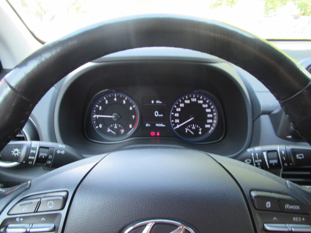 HYUNDAI Kona Exposé-Bild 26