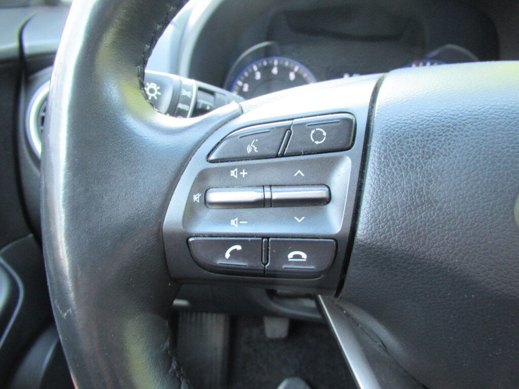 HYUNDAI Kona Exposé-Bild 27