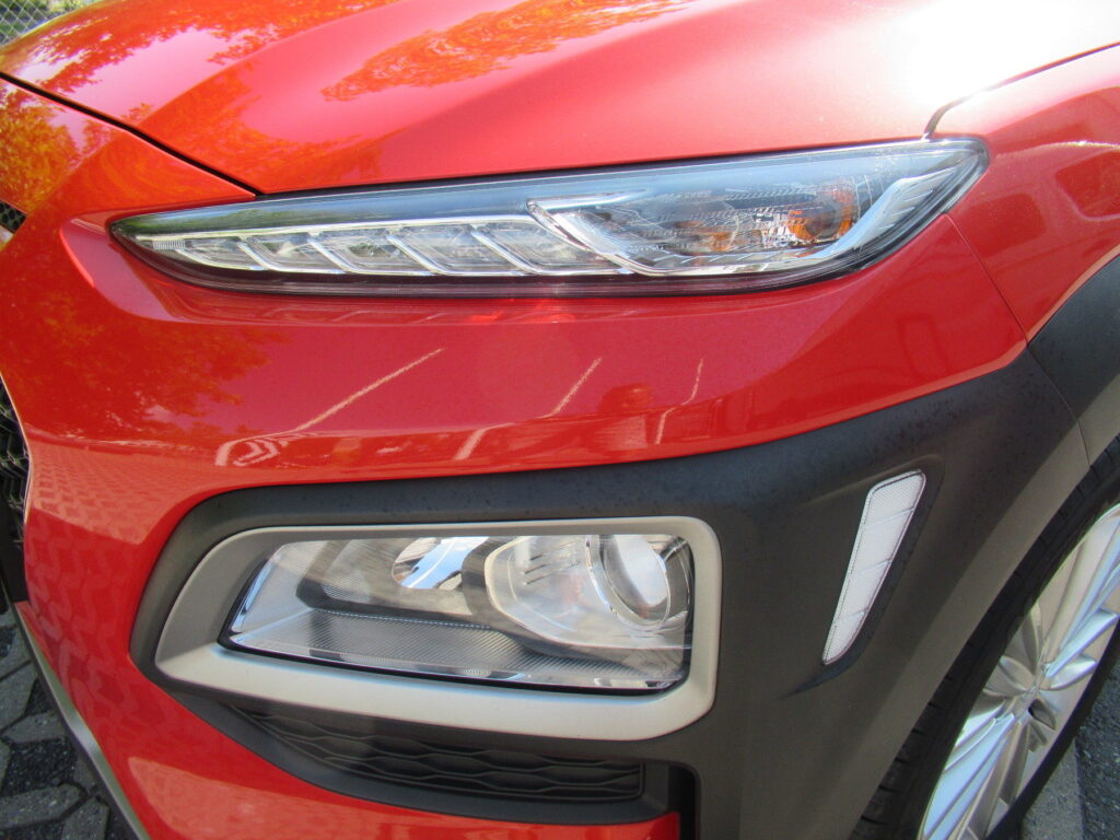 HYUNDAI Kona Exposé-Bild 28