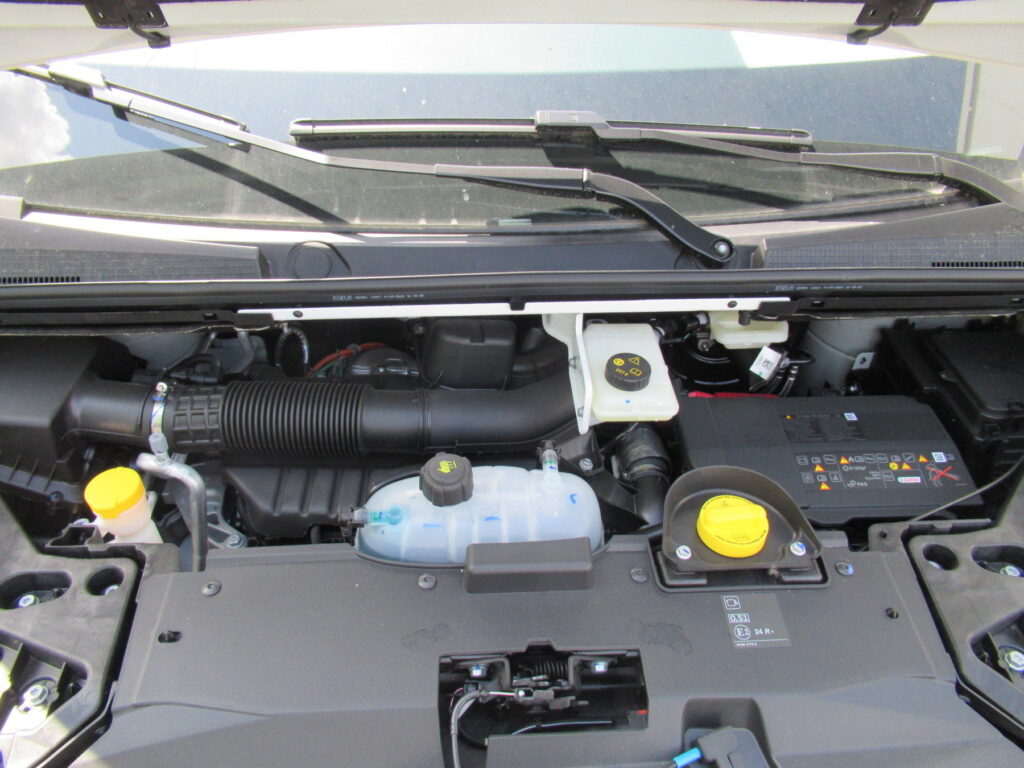 Renault Trafic Exposé-Bild 15
