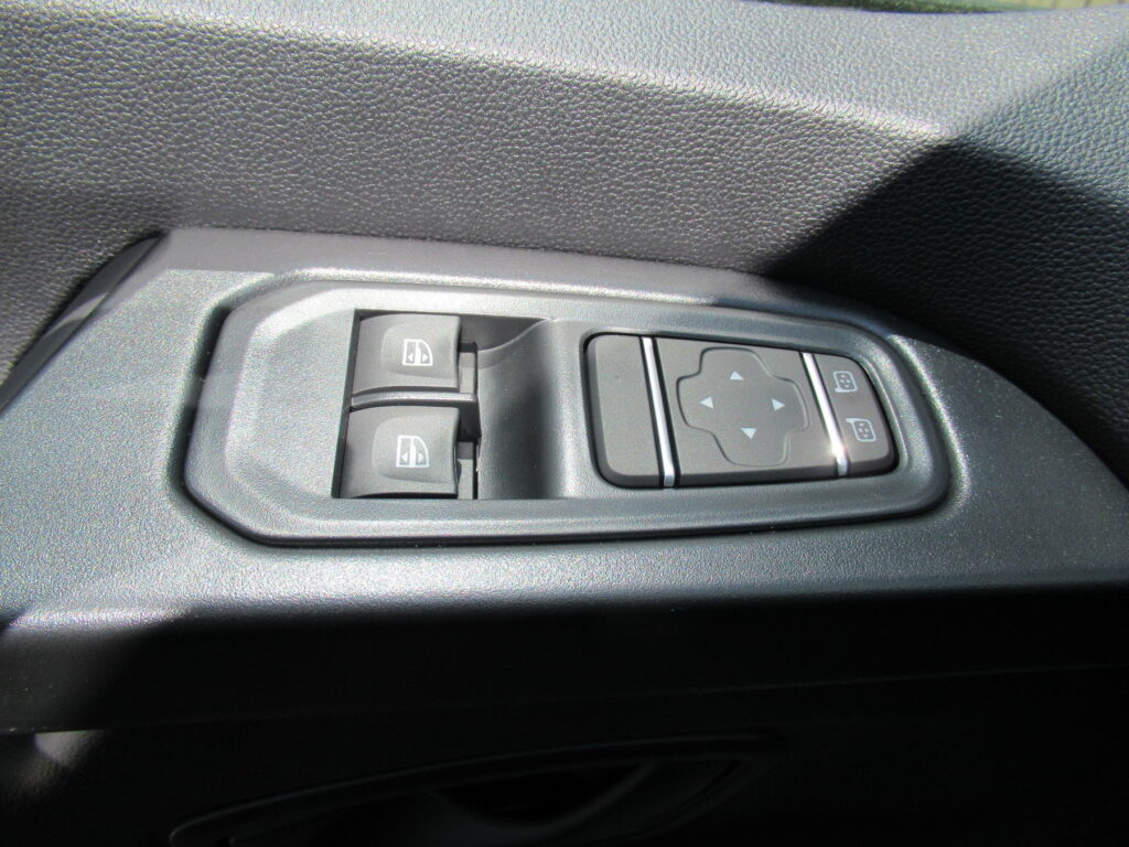 Renault Trafic Exposé-Bild 19