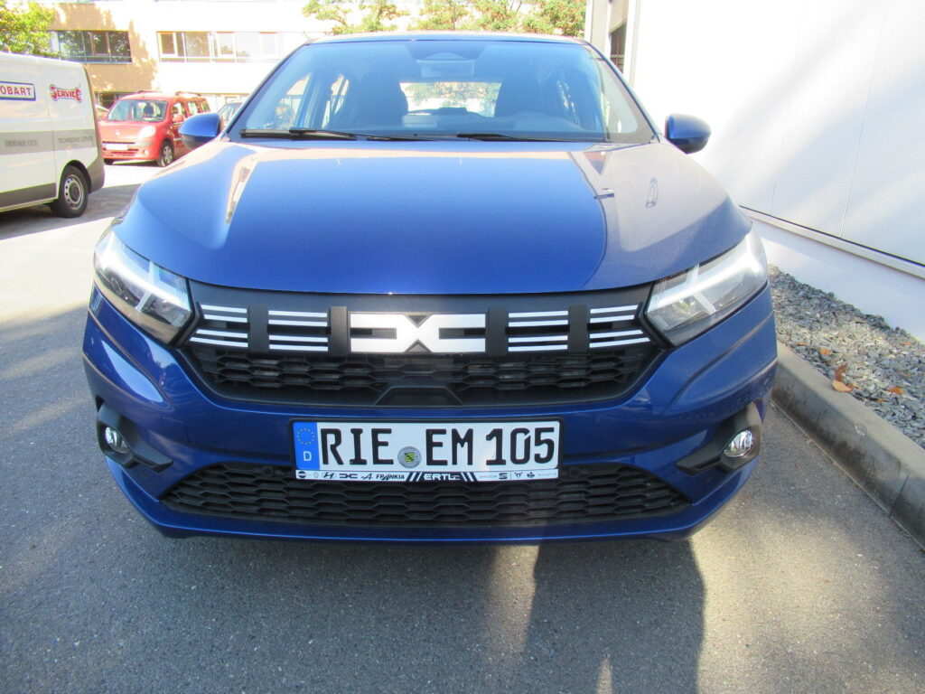 Dacia Sandero Exposé-Bild 2