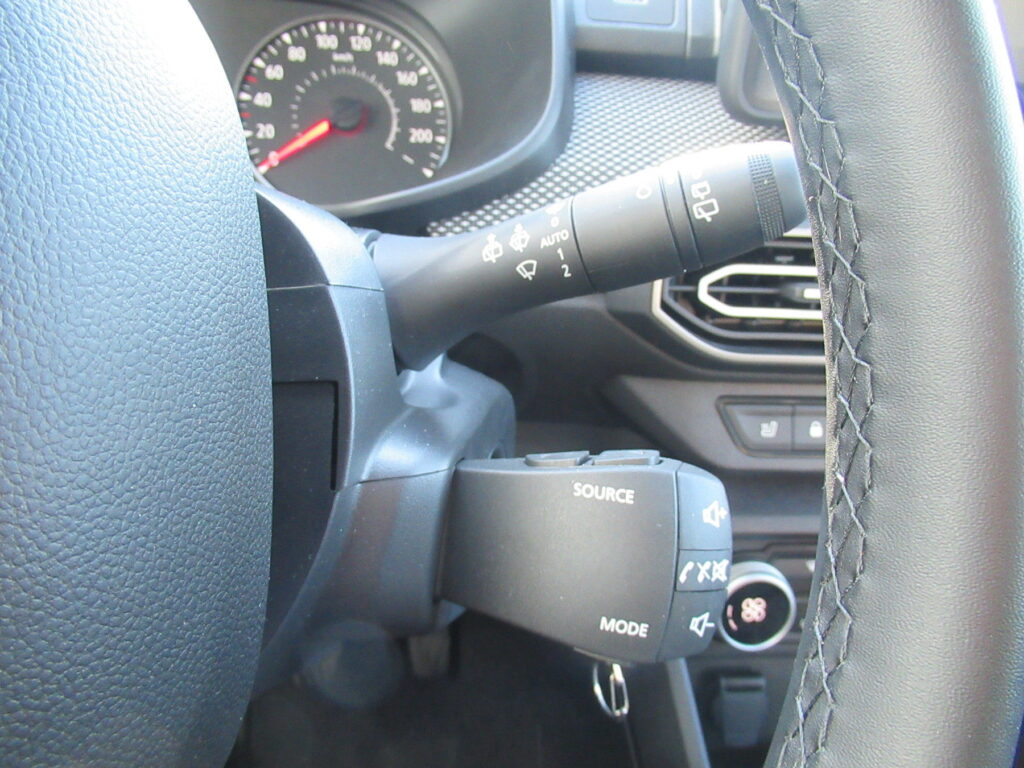 Dacia Sandero Exposé-Bild 16