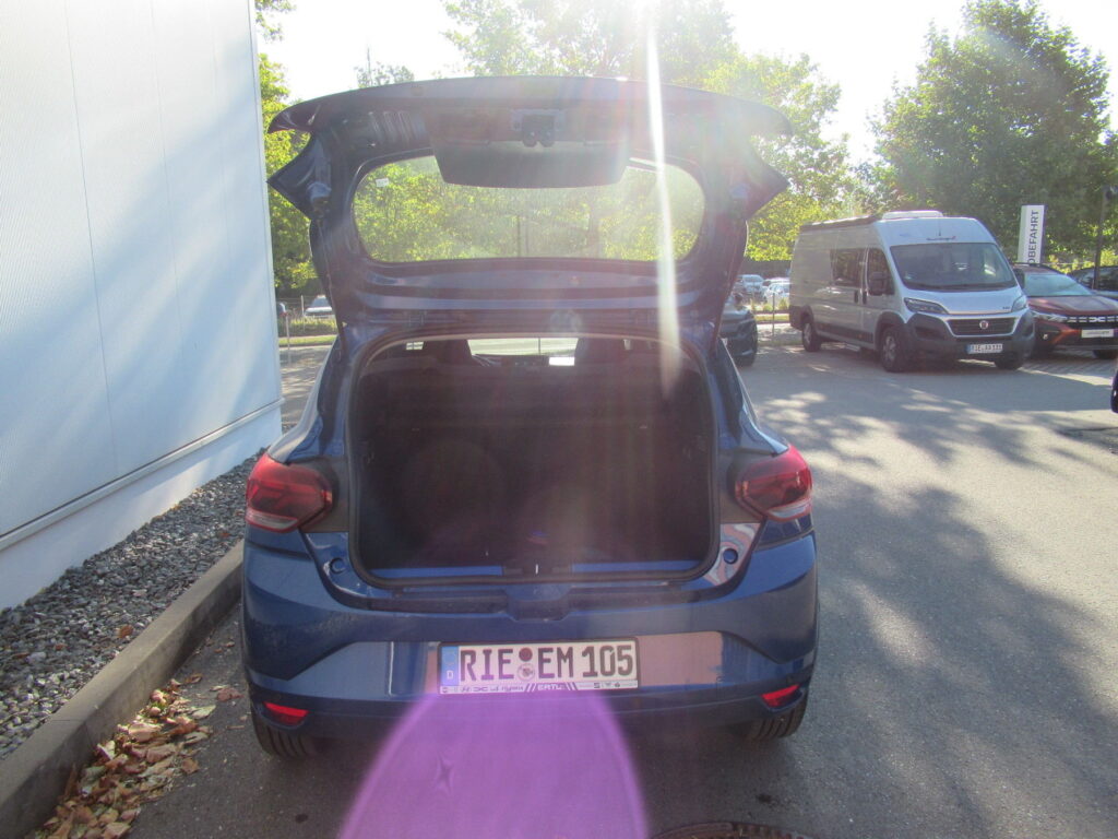 Dacia Sandero Exposé-Bild 20