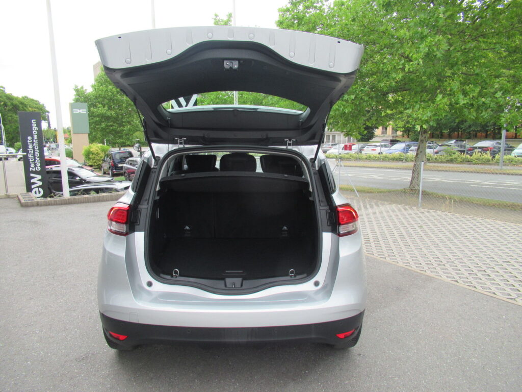 Renault Scenic Exposé-Bild 9
