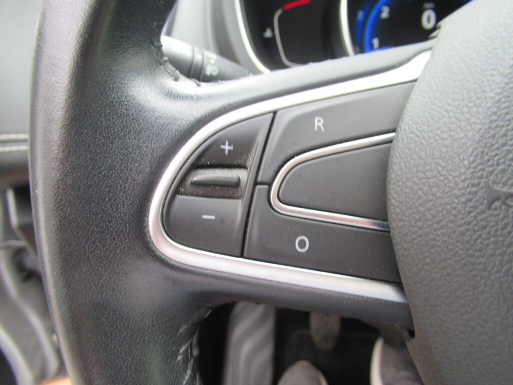 Renault Scenic Exposé-Bild 18